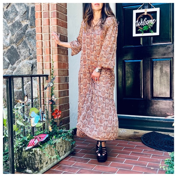 13 Beautiful Fabulous Geometric Printed Long sleeve dress - Picture 8 of 9